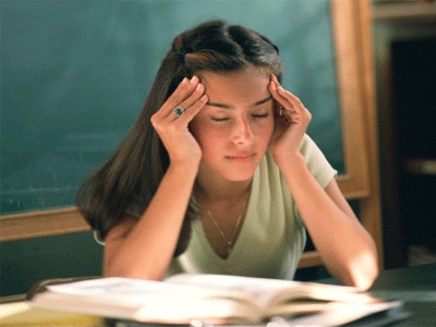 EMOTIONAL COMPETENCE AND STRESS AMONG ADOLESCENT  STUDENTS 