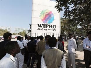 LEVERAGE ANALYSIS OF INDIAN I.T. GIANT: A  CASE STUDY OF WIPRO