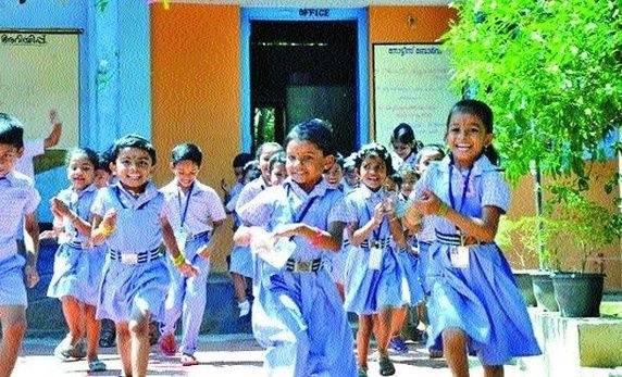 A STUDY OF EDUCATION : FACTOR BEHIND HIGH HDI OF KERALA.