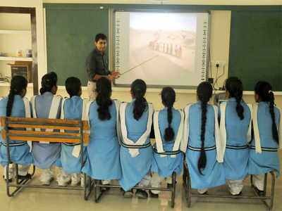 COMPARISON OF THE DIMENSIONS OF SCHOOL ENVIRONMENT BETWEEN  PRIVATE AND GOVT. HIGHER SECONDARY SCHOOLS IN DEHRADUN DISTRICT 
