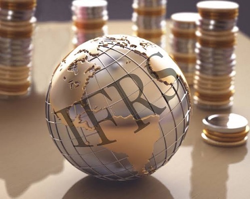 INTERNATIONAL FINANCIAL REPORTING STANDARDS CONVERGENCE: BENEFITS AND CHALLENGES IN INDIA