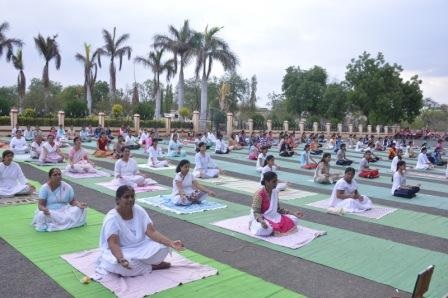 योग, स्वास्थ आणि स्त्रीयांच्या जीवनात योगासनाचे महत्व