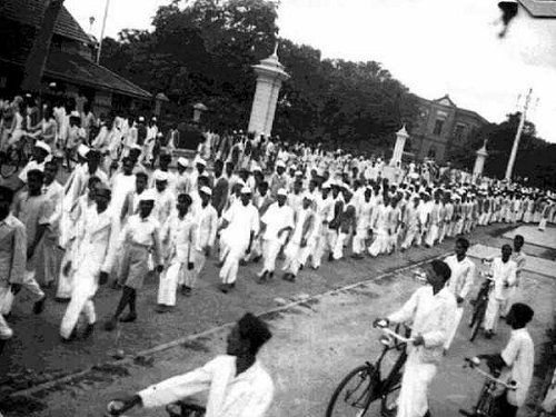 स्वतंत्रता आन्दोलन और समाजवादी चिन्तन पर विचार