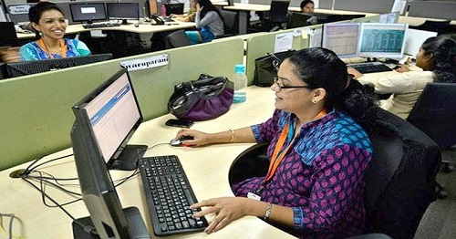 अनुदानीत शैक्षणिक संस्थामधील महिला कर्मचा-यांच्या  आर्थिक व सामाजिक इतर समस्या आणि उपाय योजना