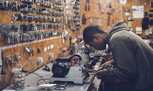 THE ROLE MSMES IN PROPELLING ECONOMIC DEVELOPMENT OF INDIA