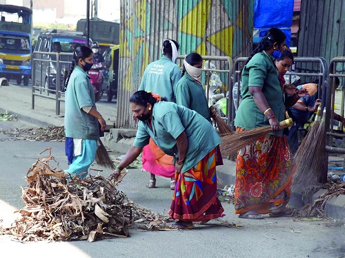 OCCUPATIONAL HEALTH PROBLEMS OF POURAKARMIKAS