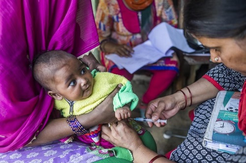 KNOWLEDGE AND PRACTICE REGARDING IMMUNIZATION  IN A RURAL AREA OF UTTAR PRADESH
