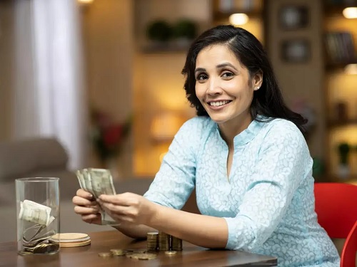 DETERMINANTS OF FINANCIAL INDEPENDENCE IN INDIAN WOMEN:  AN ANALYTICAL STUDY