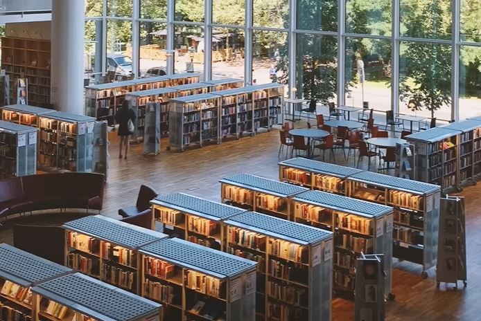 ROLE OF PUBLIC LIBRARIES IN PROMOTING LIFELONG LEARNING  IN RURAL AREAS OF MAHARASHTRA