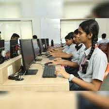 सहयाद्री माध्यमिक विद्यालयातील विद्यार्थ्यांना संगणकाविषयी  असणाऱ्या माहितीचा अभ्यास