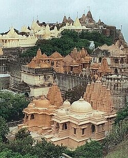 मध्ययुगीन महाराष्ट्रात जैन धर्माचा विकास आणि राजाश्रय