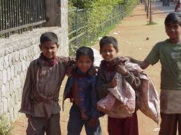 ASTUDYOFCHILD RAG PICKERS  IN  AKOLACITYOFMAHARASHTRA