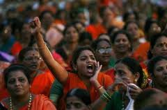 DOES WOMEN NEEDS RESERV A TION?