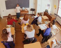 UNFOLDING GROUND REALITIES AND CHALLENGES  FOR INNOV A TIONS IN TEACHER EDUCA TION