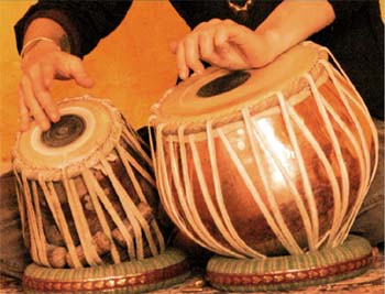 लखनऊ के तबला घराना की वादन विशेषताए
