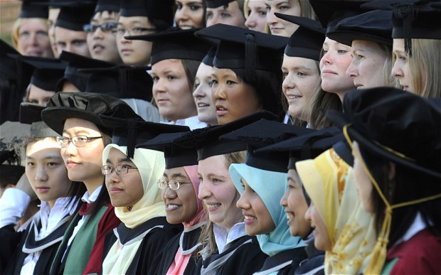 WOMEN LEADERSHIP IN HIGHER EDUCATION: BREAKING THE GLASS CEILLING
