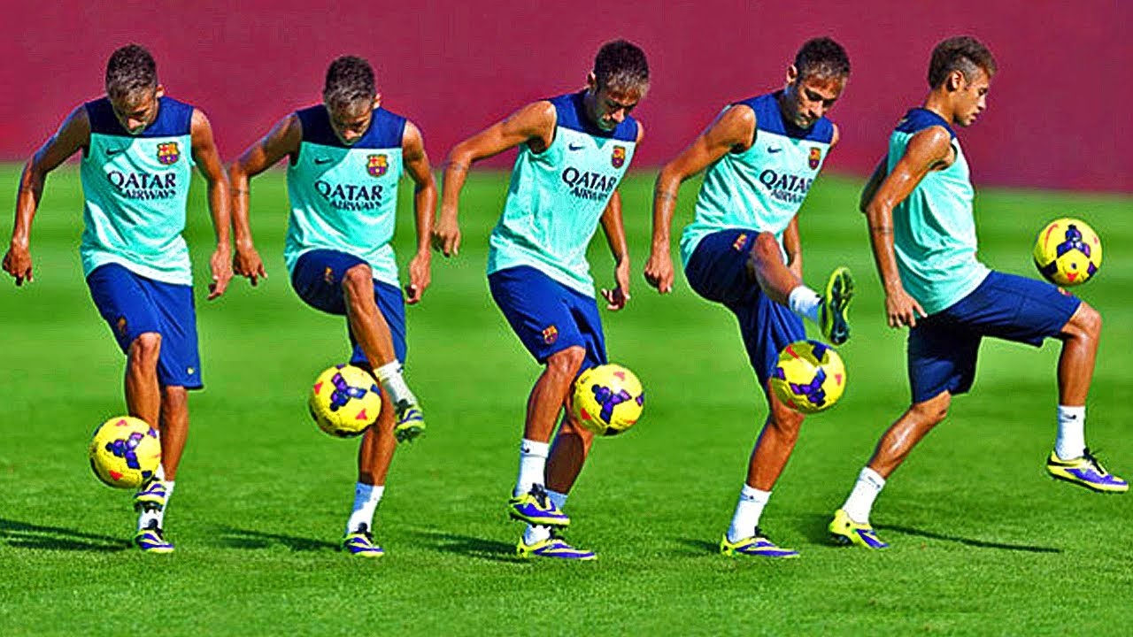 RELATIONSHIP OF SELECTED PREDICTIVE ANTHROPOMETRIC VARIABLES WITH THE SELECTED FOOTBALL SKILLS