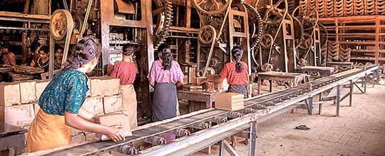 GROWTH AND OPERATIONAL DIMENSIONS OF SMALL SCALE  INDUSTRIES IN KARNATAKA: AN ANALYSIS