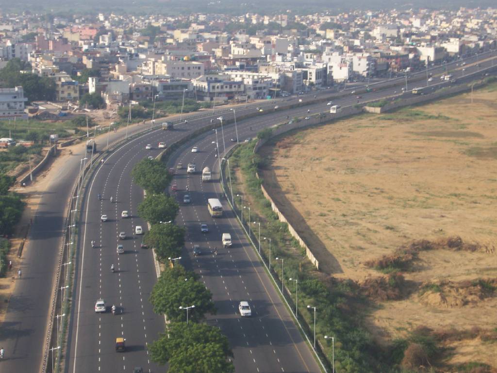 “ROADS NETWORK IN INDIA”
