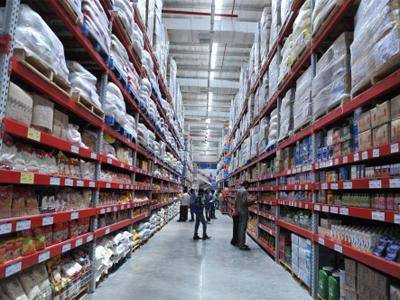 RETAIL BUSINESS : OPPORTUNITIES AND CHALLENGES 