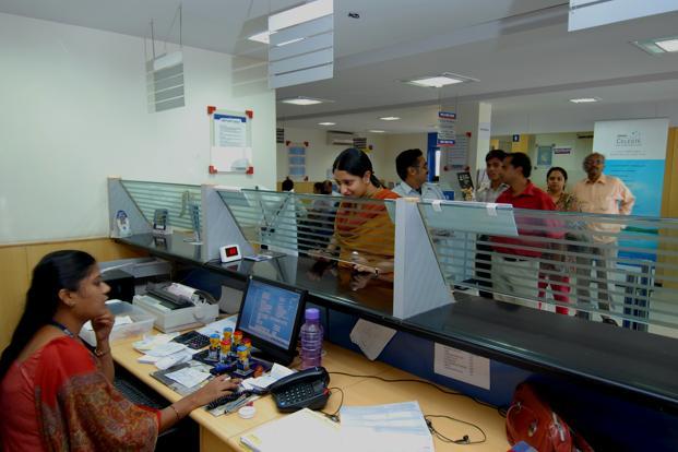 FACTORS FAVOURING e-CRM IN BANKS