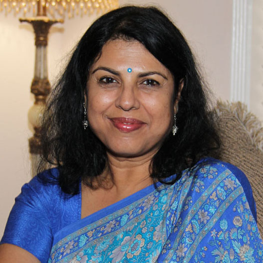 CHITRA  BANERJEE  :  THE MODERNIST WITH A CLASSIC TOUCH