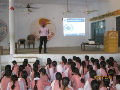 JOB SATISFACTION  AMONG GOVERNMENT AND  PRIVATE SECONDARY SCHOOL TEACHERS OF PUNJAB