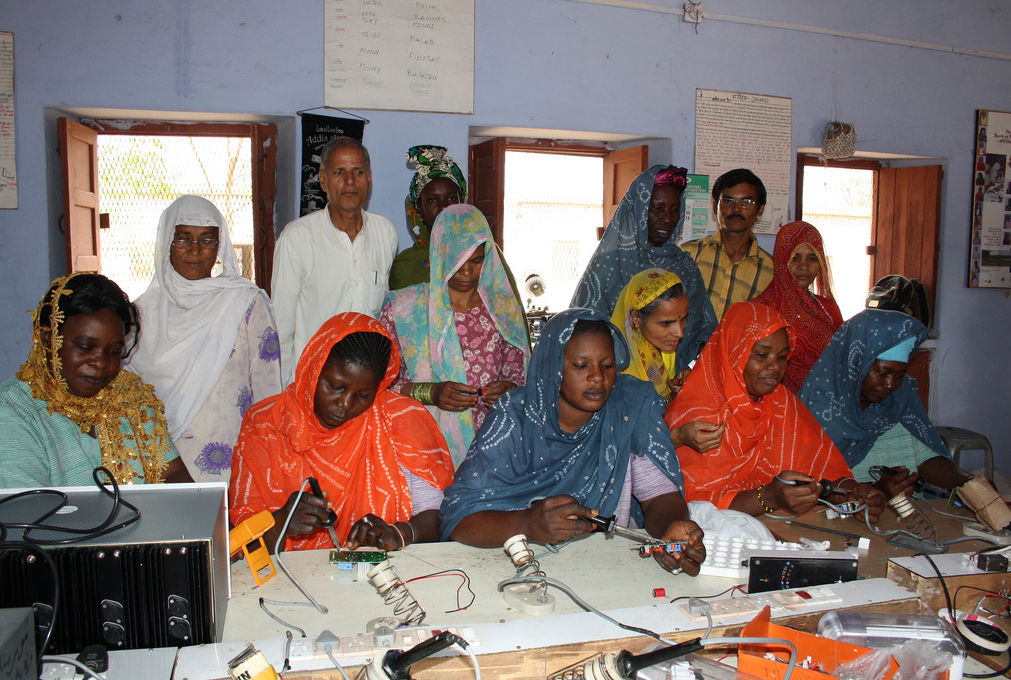 HISTORY AND VISION OF  PARTICIPATORY  COMMUNICATION