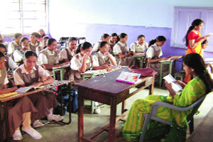 TEACHERS’ PARTICIPATION IN SCHOOL ADMINISTRATION AND ATTITUDE TOWARDS TEACHING PROFESSION OF SECONDARY SCHOOL TEACHERS TEACHERS’ PARTICIPATION IN SCHOOL ADMINISTRATION AND ATTITUDE TOWARDS TEACHING PROFESSION OF SECONDARY SCHOOL TEACHERS