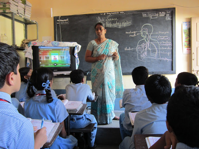 PROBLEMS OF FEMALE TEACHERS WORKING IN PRIMARY SCHOOLS AND THEIR JOB SATISFACTION WITH REFERENCE TO TEACHERS WORKING IN SOLAPUR DISTRICT PROBLEMS OF FEMALE TEACHERS WORKING IN PRIMARY SCHOOLS AND THEIR JOB SATISFACTION WITH REFERENCE TO TEACHERS WORKING IN SOLAPUR DISTRICT