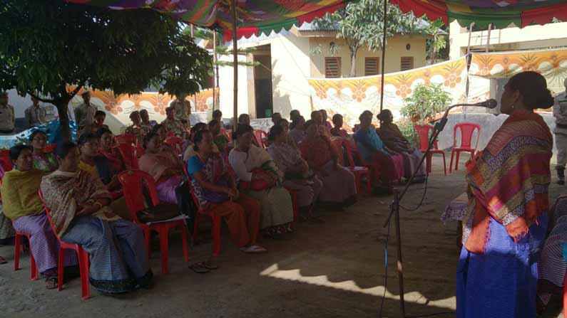 MEIRA PAIBIS: THE RISE OF WOMEN CIVIL SOCIETY ORGANIZATIONS' MOVEMENT IN THE STATE OF MANIPUR MEIRA PAIBIS: THE RISE OF WOMEN CIVIL SOCIETY ORGANIZATIONS' MOVEMENT IN THE STATE OF MANIPUR