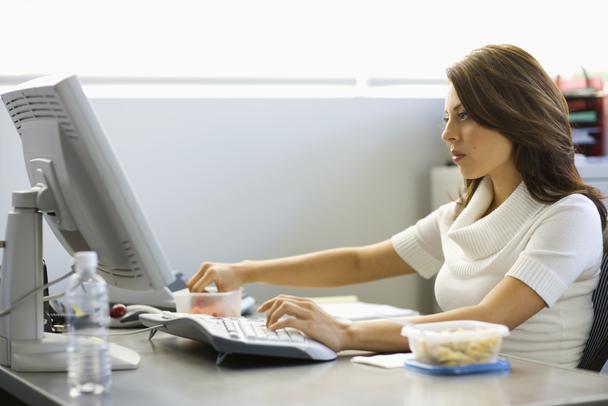 SEDENTARY WOMEN’S LIFESTYLE