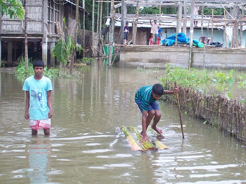 IMPACT OF FLOOD AND BANK EROSION  ON HUMAN LIFE: A CASE STUDY OF  PANCHANANDAPUR AT MALDA, WEST BENGAL, INDIA