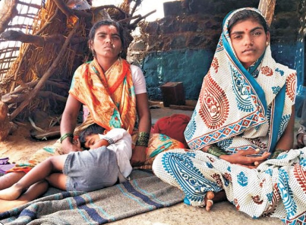 STATUS OF SCHEDULED CASTE WOMEN  IN SOLAPUR DISTRICT 