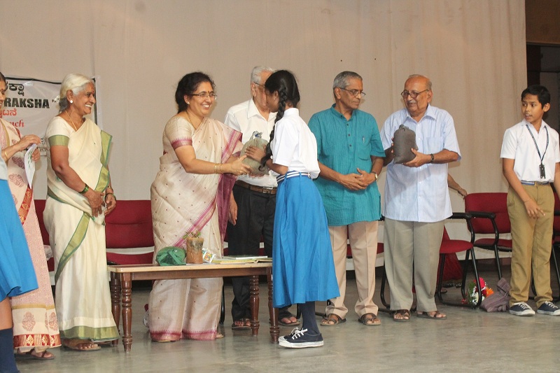 ACADEMIC MOTIVATION AMONG RURAL AND URBAN  BANGALORE STUDENTS- A COMPARATIVE STUDY 