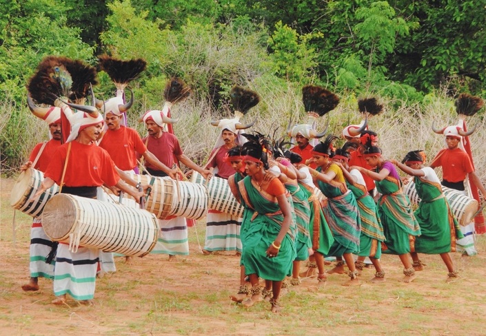 SOCIO-ECONOMIC AND POLITICAL PERSPECTIVES OF TRIBES WITH SPECIAL REFERENCE TO BELLARY AND DAVANAGERI DISTRICTS OF KARNATAKA STATE