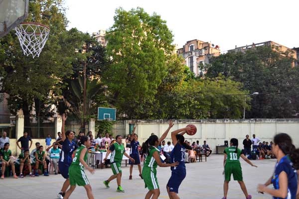 TO STUDY SPORT PARTICIPATION MOTIVATIONAL FACTOR OF STUDENT IN WOMENS COLLEGE OF PARLI-V CITY. DIST. BEED TO STUDY SPORT PARTICIPATION MOTIVATIONAL FACTOR OF STUDENT IN WOMENS COLLEGE OF PARLI-V CITY. DIST. BEED