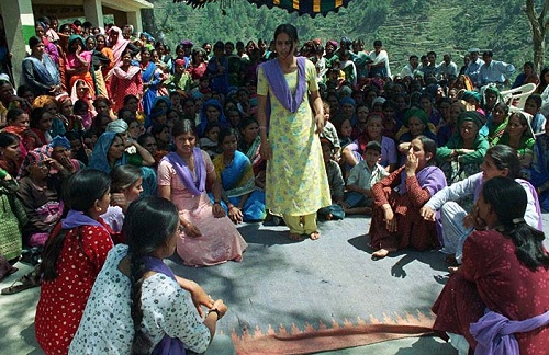 नंदुरबार तालुक्यातील अनुसूचित जमातीच्या महिलांच्या पंचायतराज मधील सहभागाच्या समस्यांचे अध्ययन