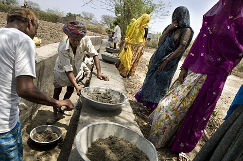 ECONOMIC REFORMS AND EMPLOYMENT GENERATION  IN INDIA: SPECIAL REFERENCE WITH MGNREG ACT 