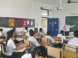 THE ATTITUDE OF TEACHERS TOWARDS THE  ACTIVITIES CONDUCTED UNDER  CONTINUOUS AND COMPREHENSIVE  EVALUATION IN THE CONTEXT OF  DIFFERENT SCHOOLS